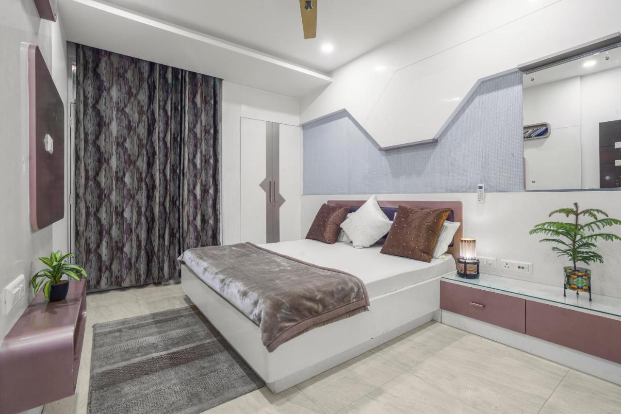 Homlee-Villa Luxury-2Bhk-Anand Vihar-Ramprastha Газиабад Экстерьер фото